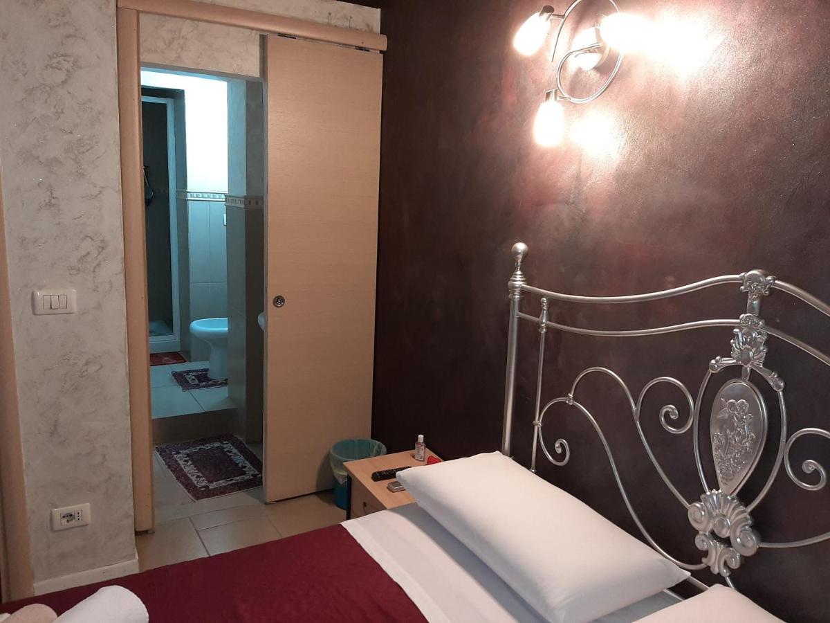 B&B Sotto Gli Archi カターニア エクステリア 写真
